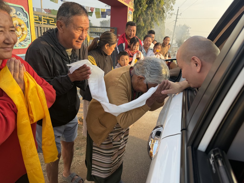 Kollegal Dhondenling Welcomes H.E. Kundeling Tatsak Rinpoche for Teachings and Blessings